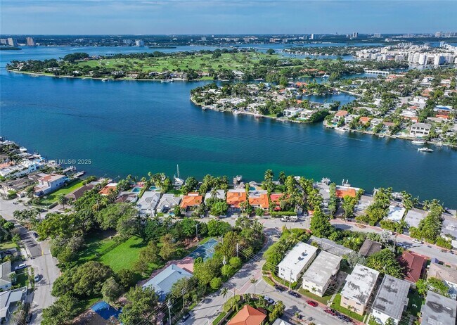 Building Photo - 8501 Hawthorne Ave