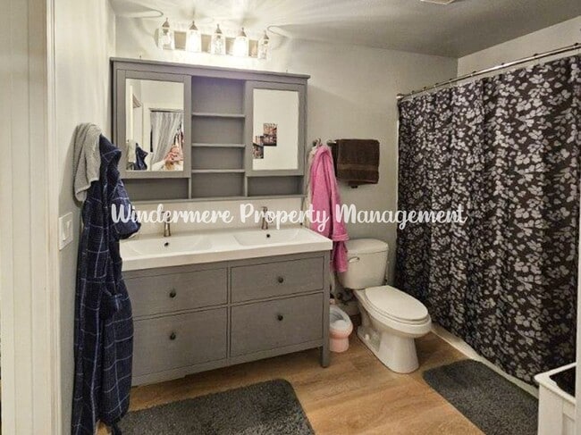 Building Photo - Commuter's Dream in Manchester!