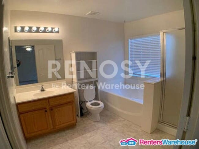 Building Photo - Ideal 3 Br 2 Ba 2 Cg Home Near Loop 303 & Greenway in Surprise!