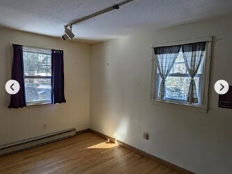 Building Photo - 536 W Pelham Rd