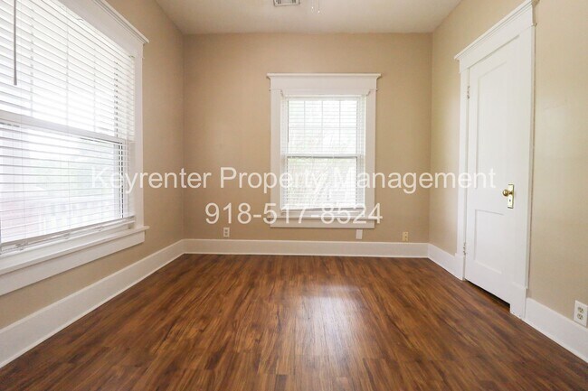 Building Photo - 412 N McKinley Ave