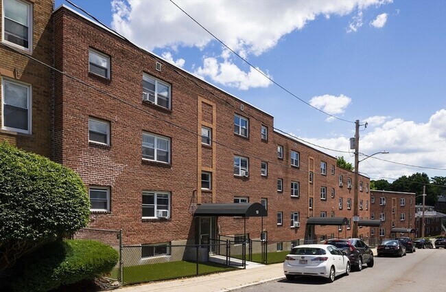 Building Photo - 12 Vinal St