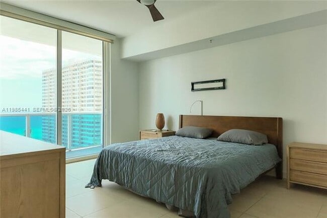 Building Photo - 1945 S Ocean Dr