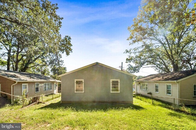 Building Photo - 26 Bayou Ave