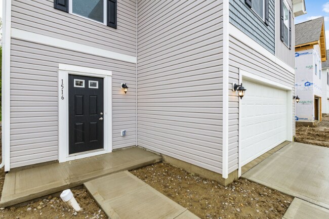Building Photo - 1516 Billingham Dr