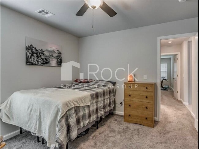 Building Photo - Gorgeous 4 Bedroom Home with Storm Shelter