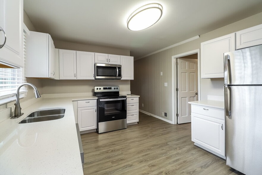 Building Photo - 4605 Newcastle Cir