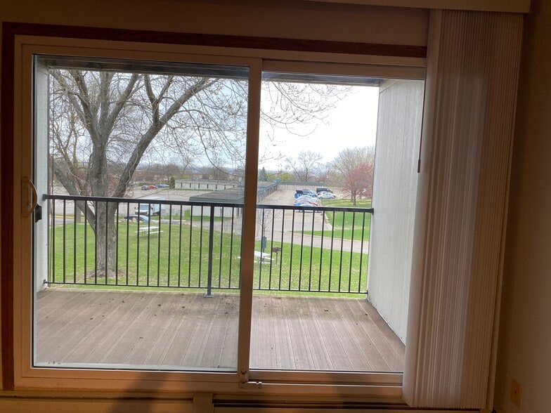 Building Photo - 12852 Nicollet Ave