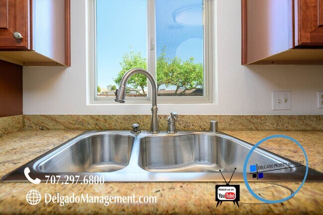 Building Photo - Benicia! 4BD/2.5BA! Available now!