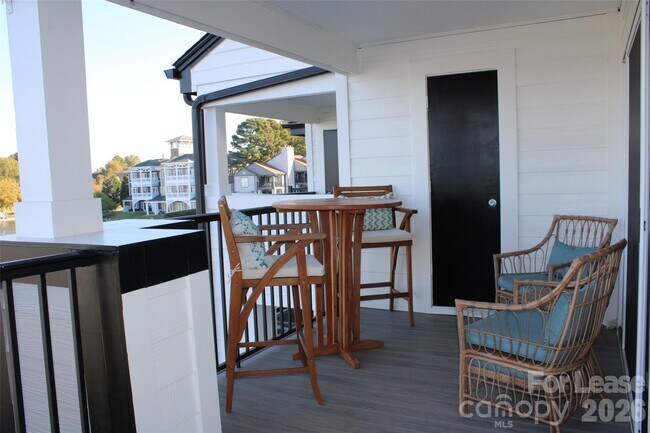 Building Photo - 18749 Vineyard Point Ln