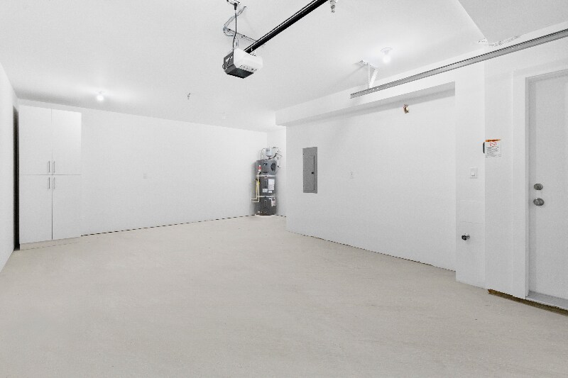 Building Photo - 5724 Sterling Ave