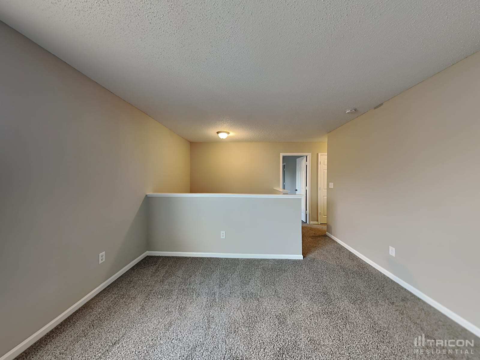 Building Photo - 6642 Southern Ridge Dr