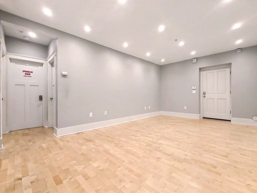 Building Photo - AVAILABLE NOW! Modern Capitol Hill 2 Bedroom Apartment, W/S/G Utilities Included!