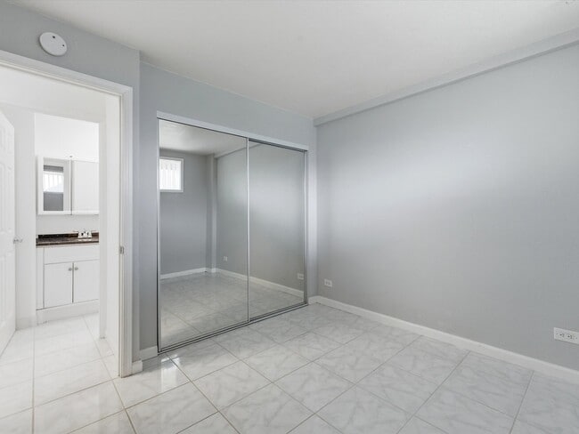 Building Photo - 14 Aulike St