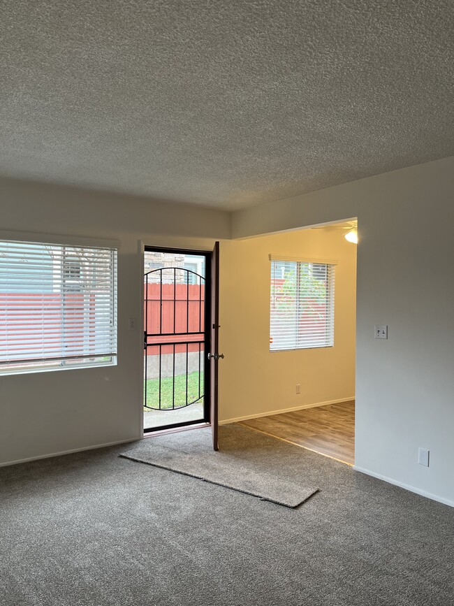 Living room eat in kitchen - 224 Linwood Ave