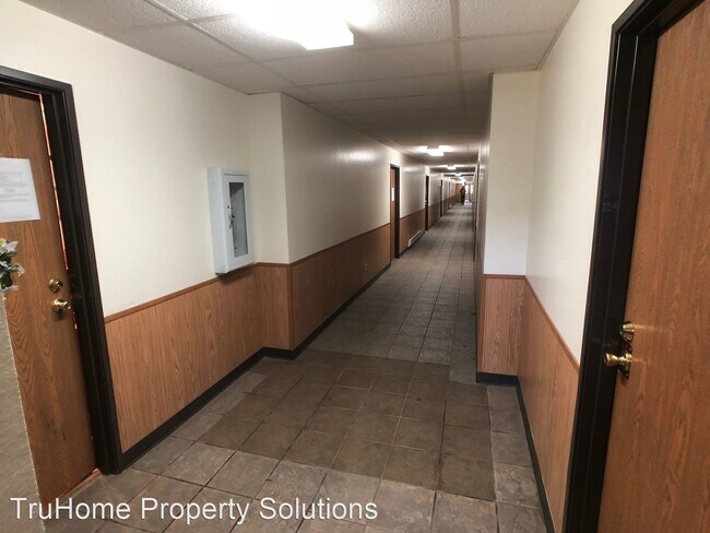 Building Photo - 2144 8th Ave NW