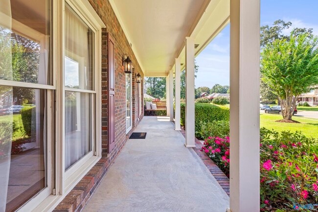 Building Photo - 122 Navaho Trail