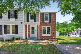 Building Photo - 10522 Lime Tree Way