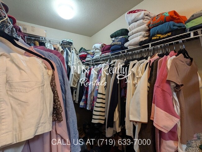 Building Photo - 7341 Tributary Ct