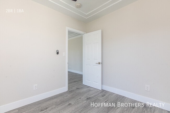 Building Photo - 3811 1/4 W Adams Blvd-