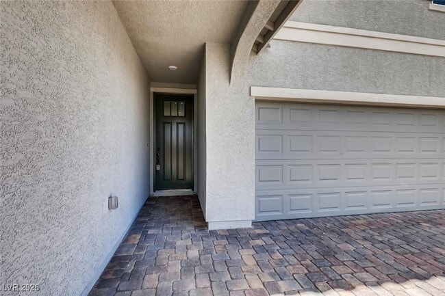 Building Photo - 8379 Lagunilla Ave