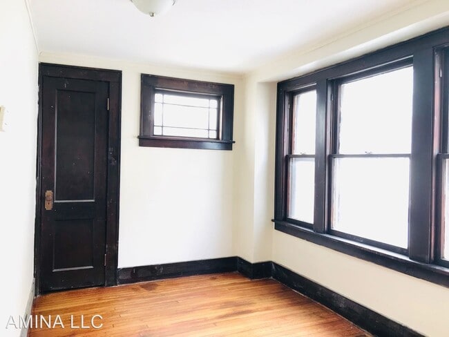 Building Photo - 3 br, 1.5 bath House - 473 Electric Ave