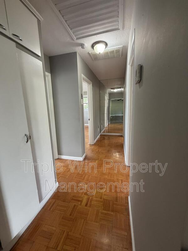 Building Photo - 8423 Korea Dr