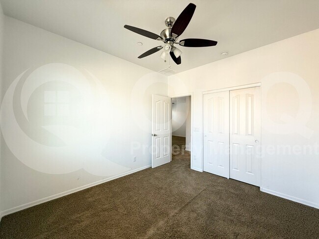 Building Photo - 9218 W Meadow Dr