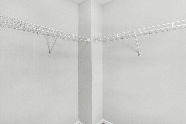 Building Photo - 5 Bedroom 3 Bath Home Located in Sophia Landing in Goose Creek