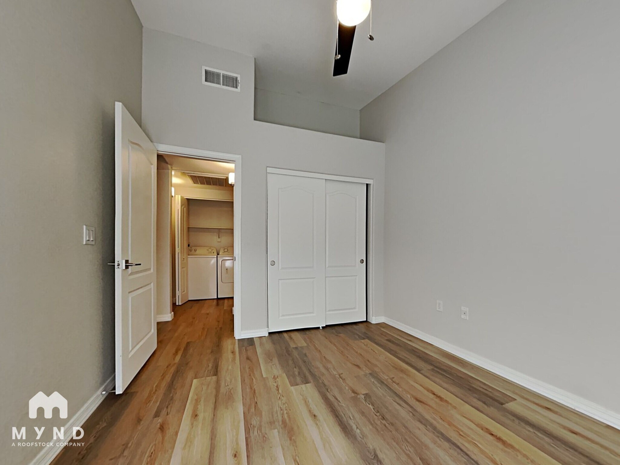 Building Photo - 1351 N Pleasant Dr