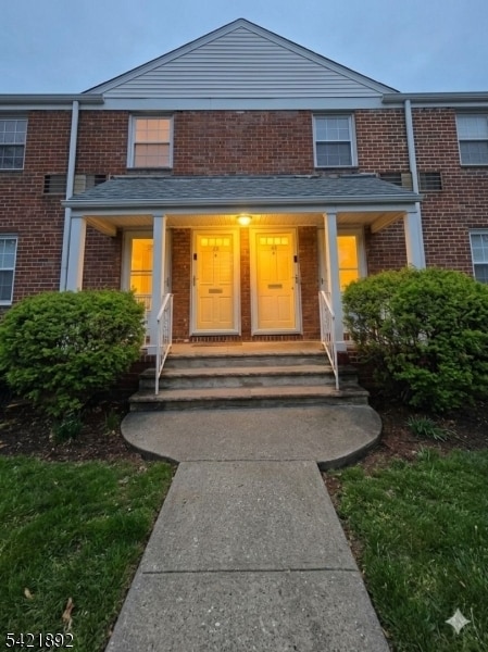 Building Photo - 112 Darwin Ave