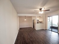 Building Photo - FOR RENT! Fabulous Full Remodeled 1/1 Wint...