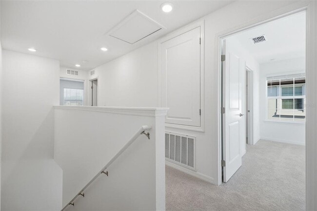 Building Photo - 10848 Fanning Spgs Ln