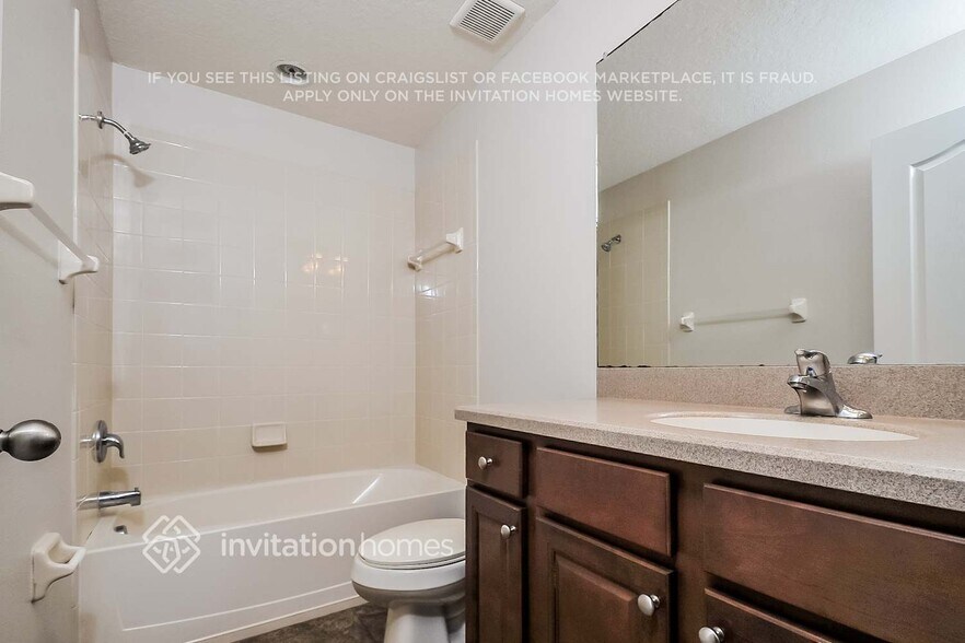 Building Photo - 6104 Fishhawk Crossing Blvd