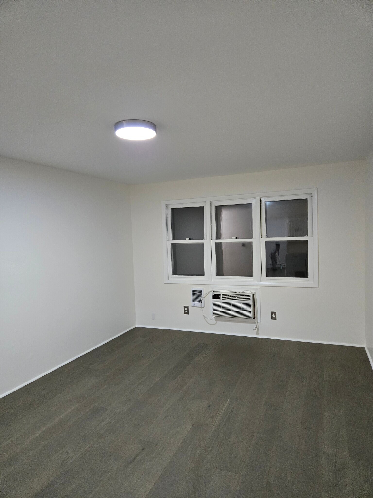 Building Photo - 77 Juniper Rd