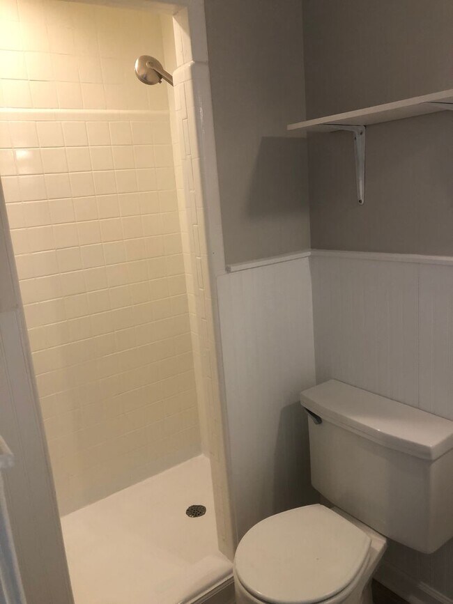 Building Photo - 4113 Acacia Dr