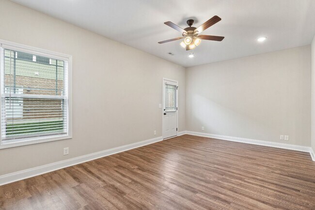 Building Photo - 349 Fallow Cir
