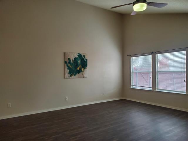 Building Photo - 5005 Boxwood Ln