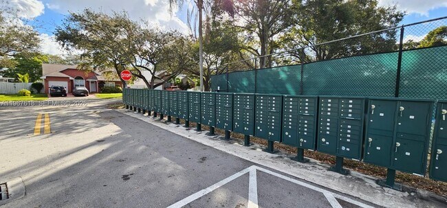 Building Photo - 1251 SW 84th Terrace