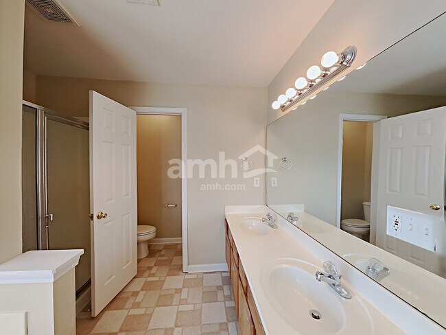 Building Photo - 3787 Idlewild Pl