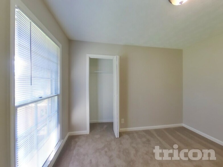 Building Photo - 199 Kings Ct NW