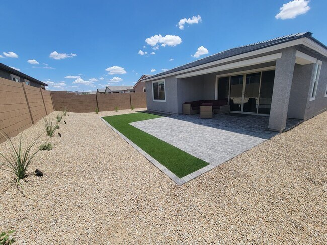 Building Photo - 18434 E Camila Dr