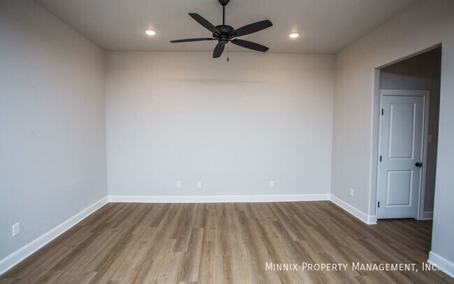 Building Photo - 2550 137th St