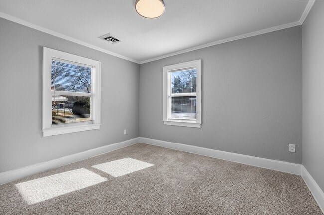 Building Photo - 4212 Bart St