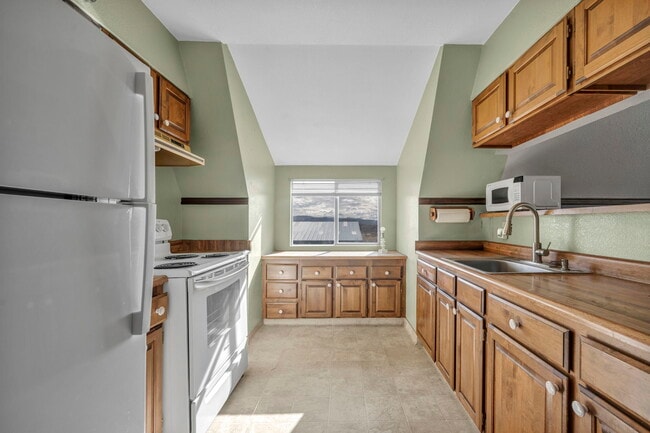 Building Photo - 30 El Caballo Trail