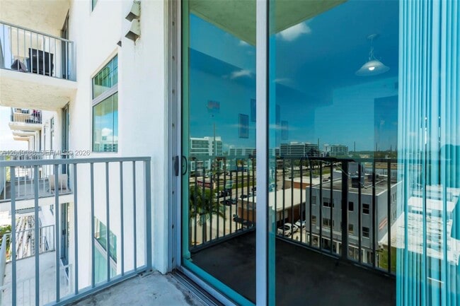 Building Photo - 140 S Dixie Hwy