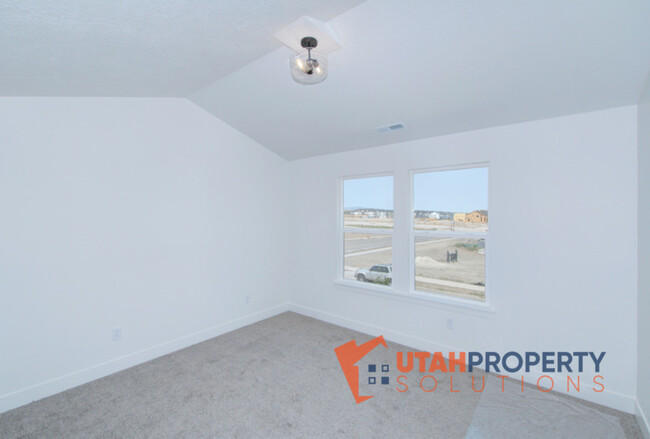 Building Photo - 4589 W Monument Peak Dr
