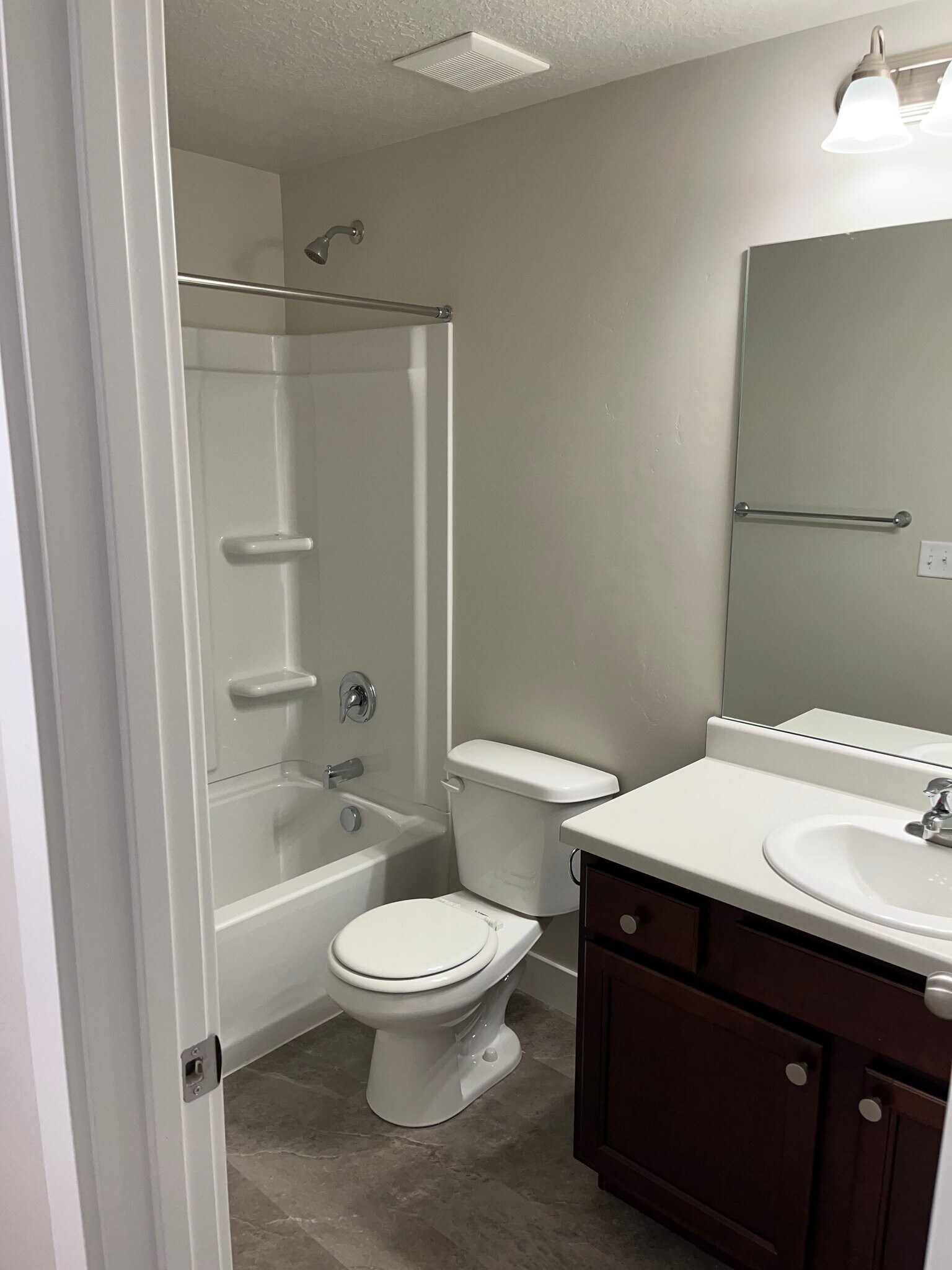 Building Photo - 4672 Alder Dr
