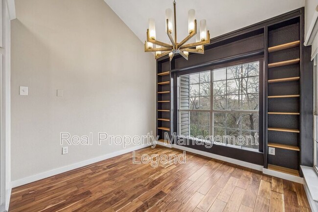 Building Photo - 2506 Wedglea Dr