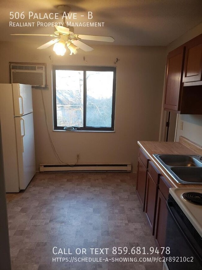 Building Photo - 506 Palace Ave